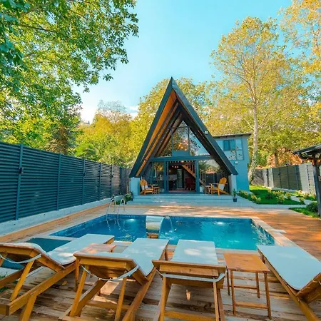 Nevbahar Ile Lueks Bir Tatile Merhaba Deyin * Sapanca